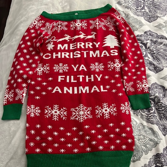 Christmas sweater - Picture 1 of 4